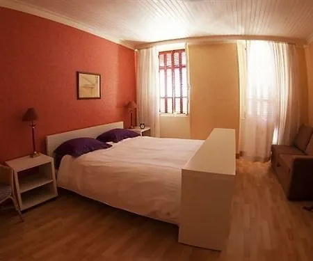 Les Bellesvues, Gites & Chalet Merignac (Charente-Maritime)