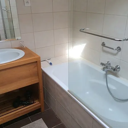 Les Bellesvues, Gites & Chalet Mérignac