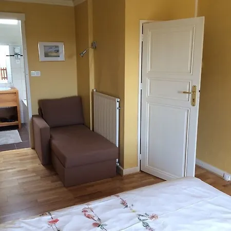 Les Bellesvues, Gites & Chalet Mérignac
