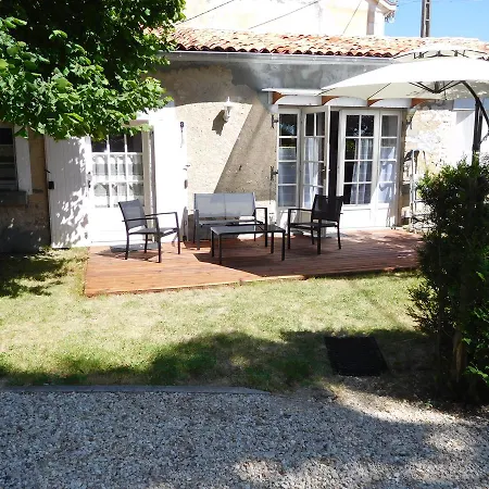 Les Bellesvues, Gites & Chalet Panzió *