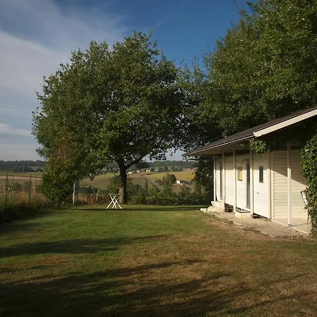 Les Bellesvues, Gites & Chalet Panzió Mérignac
